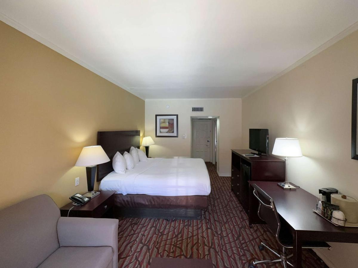 Motel 6 Dallas Tx Downtown Екстер'єр фото